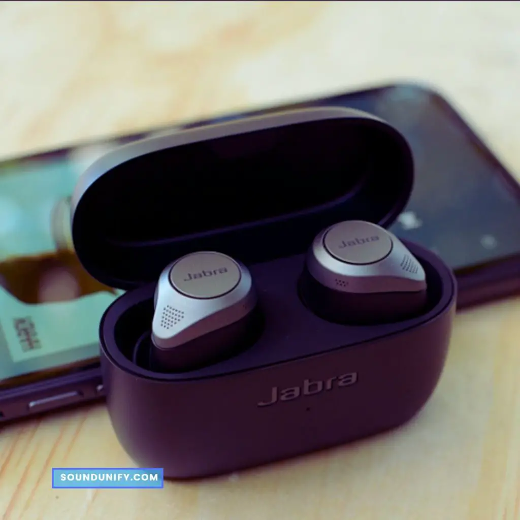Tips to Extend the Life of Your Wireless Earbuds