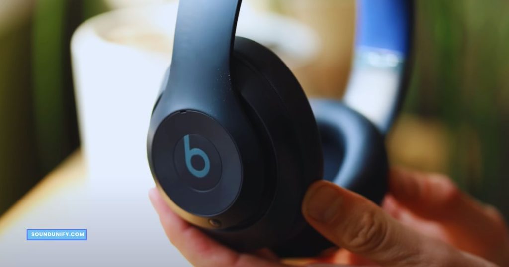 Are Beats Studio Pro Worth It - Connectivity and Wireless Performance