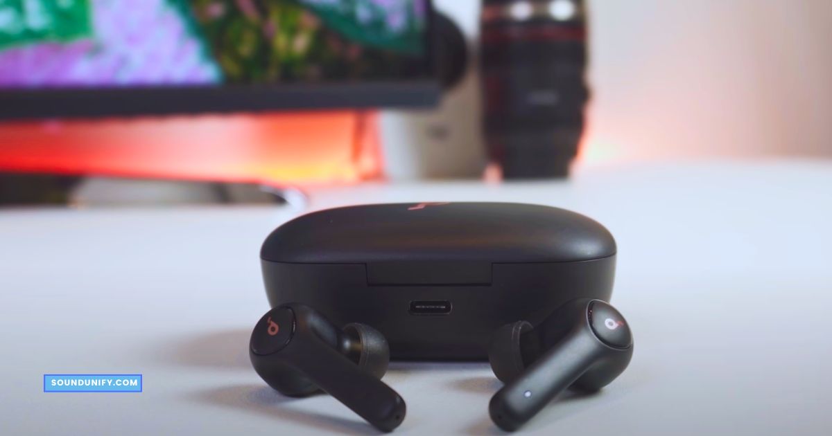 InEar TWS Earbuds Not Pairing Together? Here's Why & How